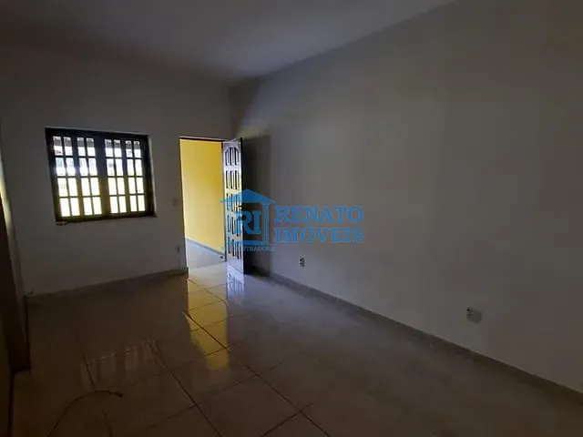 Casa 2 quartos e 1 banheiro, para alugar, no bairro Flamengo em Maricá