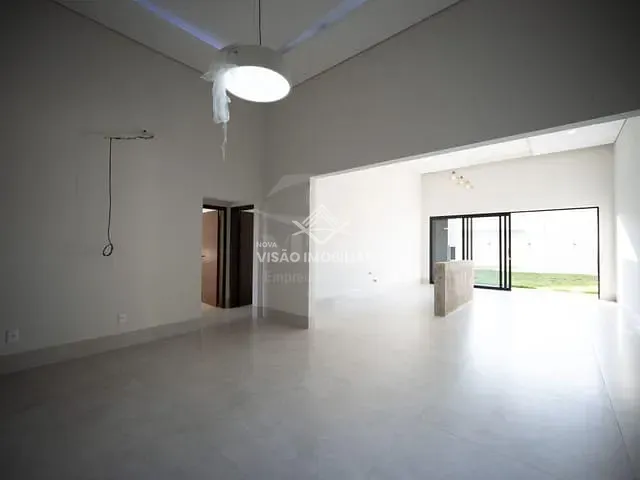 Casa à venda, no bairro Aquarela das Artes em Sinop