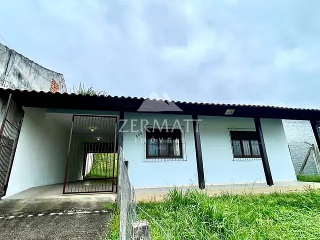 Casa 2 quartos e 1 banheiro, para alugar, no bairro Velha Central em Blumenau