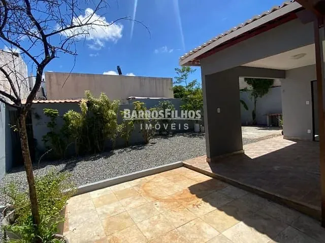 Casa com 130m² 2 quartos e 3 banheiros, à venda ou para alugar, no bairro Aruana em Aracaju