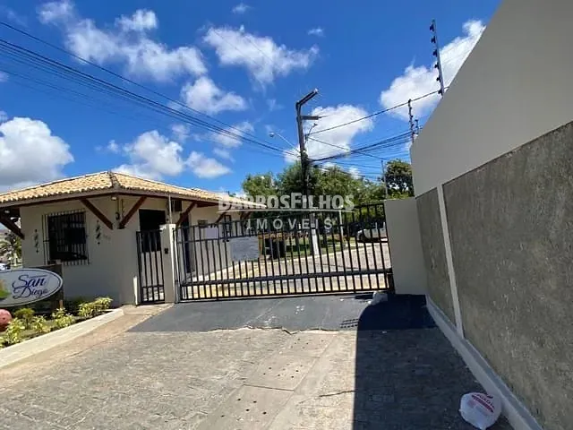 Casa com 130m² 2 quartos e 3 banheiros, à venda ou para alugar, no bairro Aruana em Aracaju