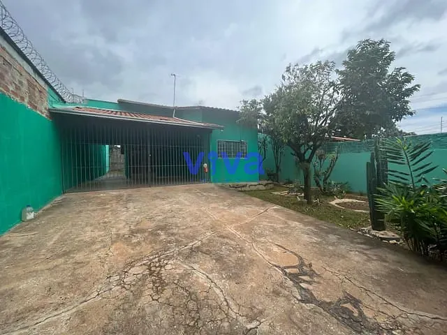 Casa com 300m² 3 quartos e 2 banheiros, à venda, no bairro American Park em Aparecida de Goiânia