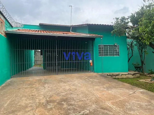 Casa com 300m² 3 quartos e 2 banheiros, à venda, no bairro American Park em Aparecida de Goiânia