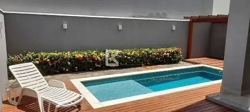 Casa, 3 quartos, 194 m² - Foto 1