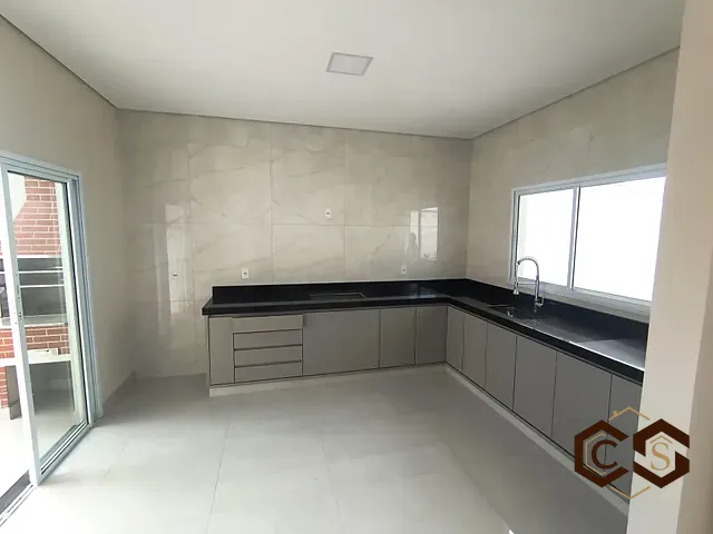 Casa 3 quartos e 2 banheiros, à venda, no bairro Jardim Bom Sucesso em Indaiatuba