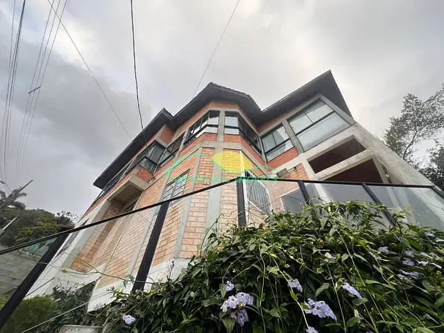 Casa 2 quartos e 1 banheiro, à venda, no bairro Ribeirão da Ilha em Florianópolis