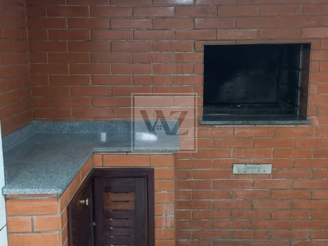 Casa 2 quartos e 2 banheiros, à venda, no bairro Jardim Carvalho em Ponta Grossa