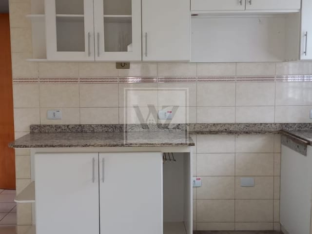 Casa 2 quartos e 2 banheiros, à venda, no bairro Jardim Carvalho em Ponta Grossa