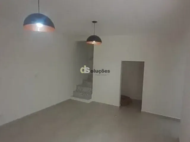 Casa 3 quartos e 3 banheiros, à venda, no bairro Vila Monumento em São Paulo