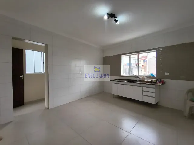 Casa 3 quartos e 2 banheiros, para alugar, no bairro Ferrazópolis em São Bernardo do Campo