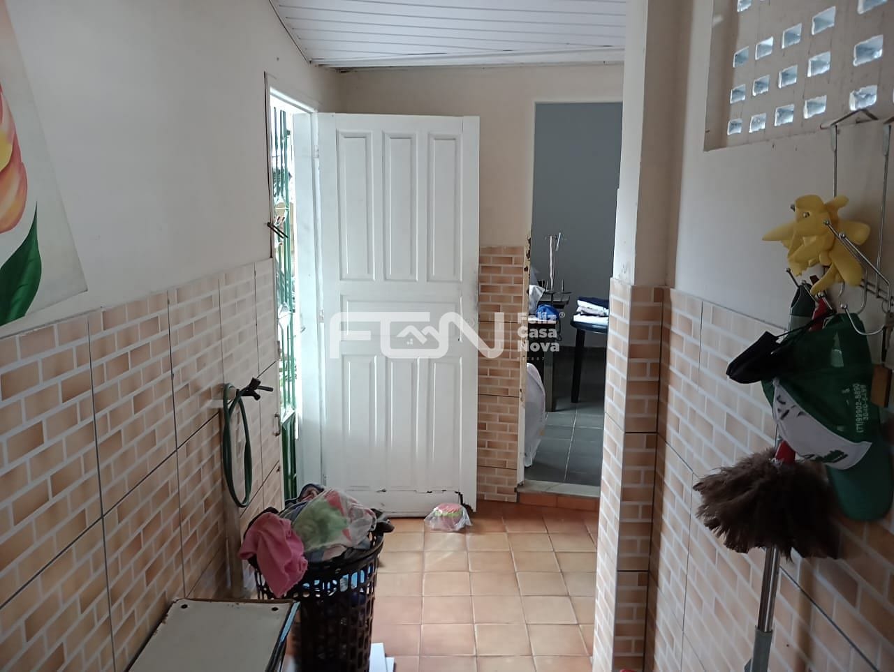 Casa à venda com 3 quartos, 10m² - Foto 3