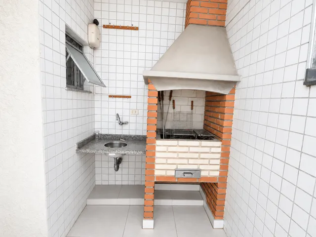 Casa 5 quartos e 6 banheiros, à venda, no bairro Vila Santa Terezinha (Zona Norte) em São Paulo