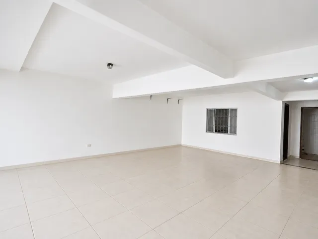 Casa 5 quartos e 6 banheiros, à venda, no bairro Vila Santa Terezinha (Zona Norte) em São Paulo
