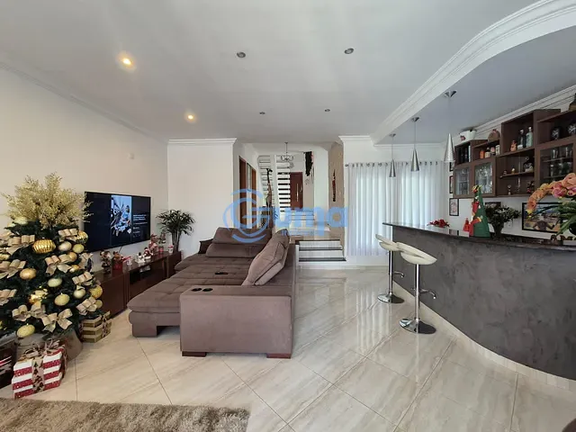 Casa com 582m² 3 quartos e 4 banheiros, à venda, no bairro Residencial Colinas de São Francisco em Bragança Paulista