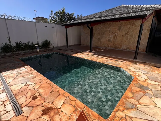 Casa com 300m² 4 quartos e 4 banheiros, à venda, no bairro São Joaquim em Franca