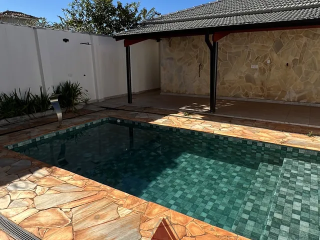 Casa com 300m² 4 quartos e 4 banheiros, à venda, no bairro São Joaquim em Franca