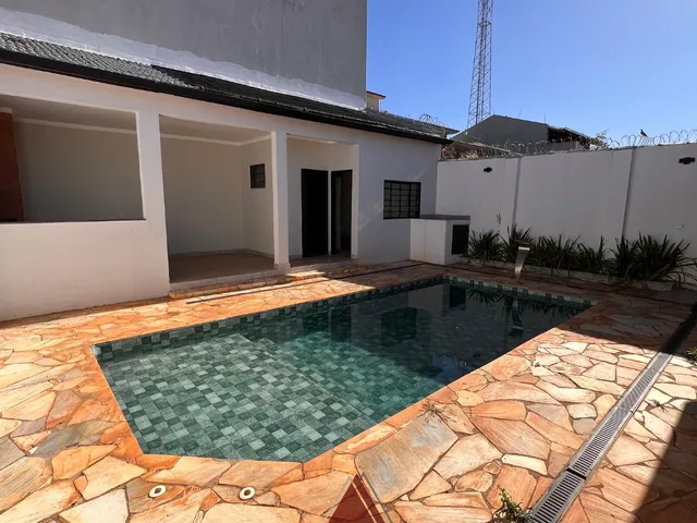 Casa com 300m² 4 quartos e 4 banheiros, à venda, no bairro São Joaquim em Franca