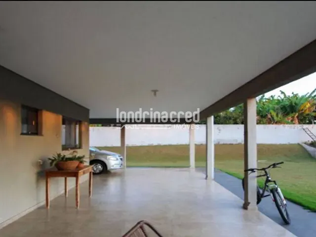 Casa com 1500m² 2 quartos e 3 banheiros, à venda, no bairro CONDOMINÍO ESTÂNCIA CABRAL em Cambé