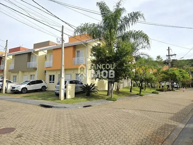 Casa com 140m² 2 quartos e 1 banheiro, à venda, no bairro Vila Maringá em Jundiaí