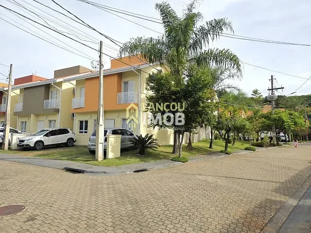 Casa com 140m² 2 quartos e 1 banheiro, à venda, no bairro Vila Maringá em Jundiaí