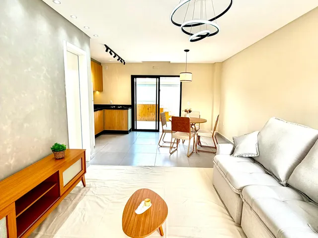 Casa 2 quartos e 3 banheiros, à venda, no bairro Ingleses do Rio Vermelho em Florianópolis