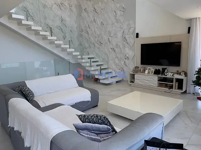 Casa com 450m² 3 quartos e 3 banheiros, à venda, no bairro Nossa Senhora da Vitória em Ilhéus