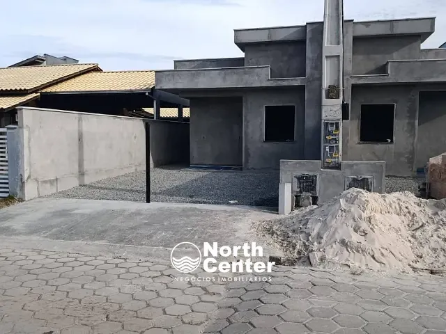 Casa com 163m² 2 quartos e 2 banheiros, à venda, no bairro Salinas em Balneário Barra do Sul