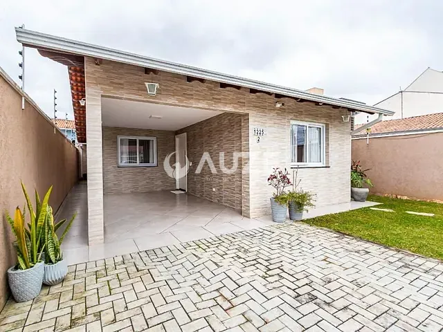 Casa com 112m² 3 quartos e 2 banheiros, à venda, no bairro Capão da Imbuia em Curitiba