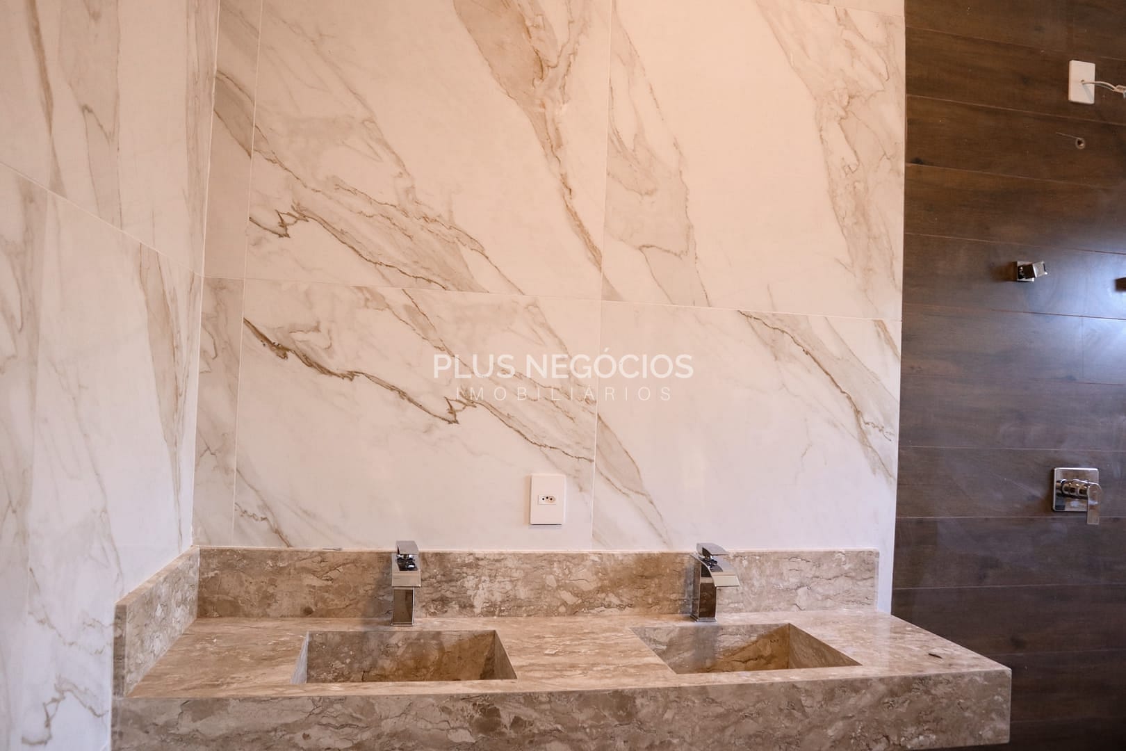 Casa, 3 quartos, 223 m² - Foto 15