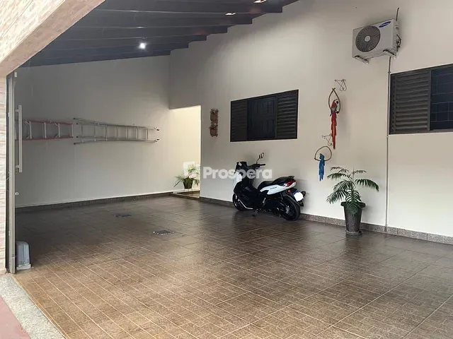Casa com 300m² 3 quartos e 5 banheiros, à venda, no bairro Jibran El Hadj em Anápolis