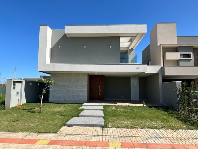 Casa 3 quartos e 3 banheiros, à venda, no bairro Jardim Montevidéu em Campo Grande