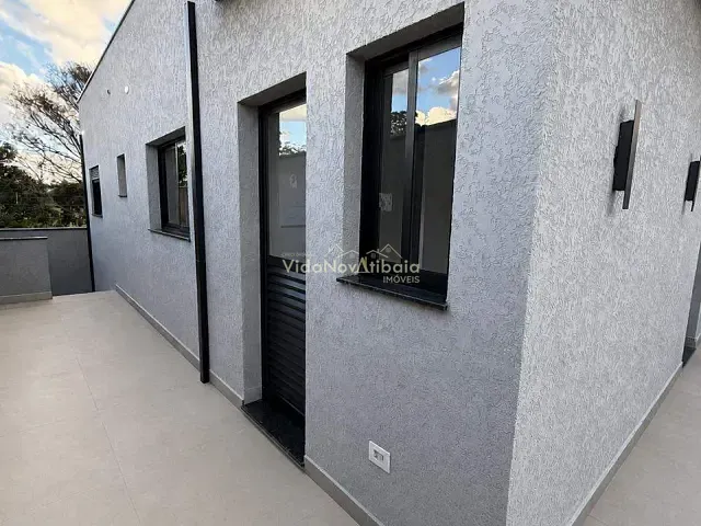 Casa com 125m² 2 quartos e 1 banheiro, à venda, no bairro Jardim Santo Antônio em Atibaia