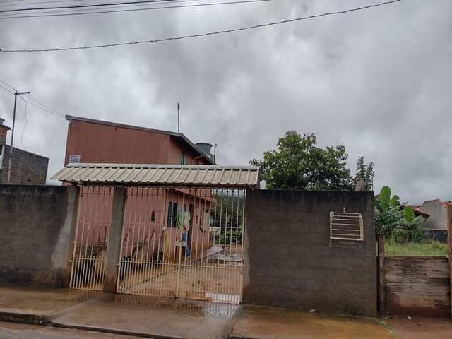 Casa com 300m², à venda, no bairro Rio do Peixe em Cambuí