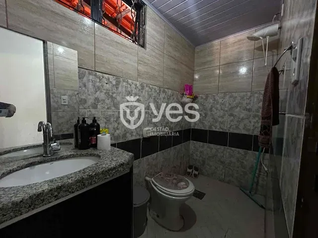 Casa 3 quartos e 1 banheiro, à venda, no bairro Conjunto Habitacional Boa Vista em Araxá