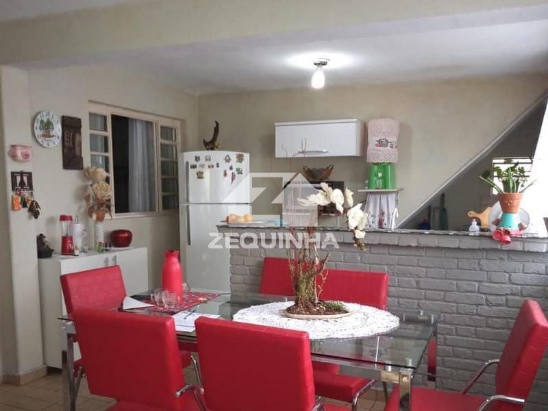 Casa, 5 quartos, 278 m² - Foto 4