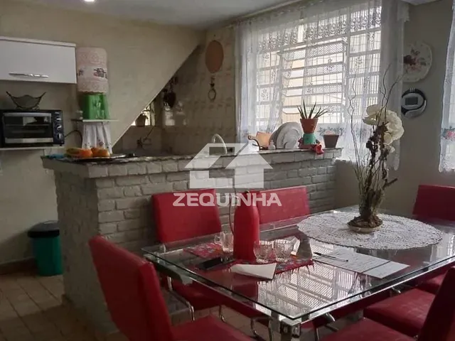 Casa com 278m² 5 quartos e 3 banheiros, à venda, no bairro Bela Vista em Osasco