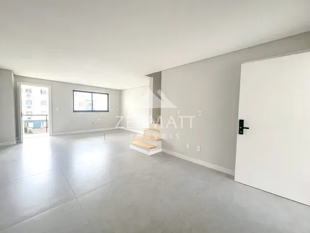 Casa 3 quartos e 5 banheiros, à venda, no bairro Velha Central em Blumenau