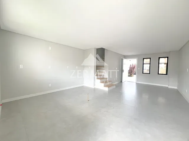 Casa 3 quartos e 5 banheiros, à venda, no bairro Velha Central em Blumenau