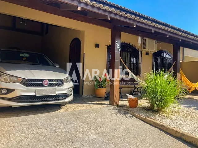 Casa com 250m² 3 quartos e 2 banheiros, à venda, no bairro Cordeiros em Itajaí