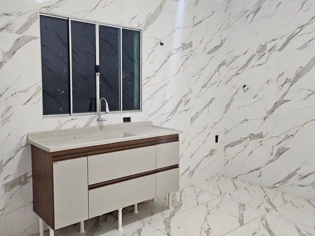 Casa com 262m² 2 quartos e 1 banheiro, à venda ou para alugar, no bairro Jardim Camila em Mogi das Cruzes
