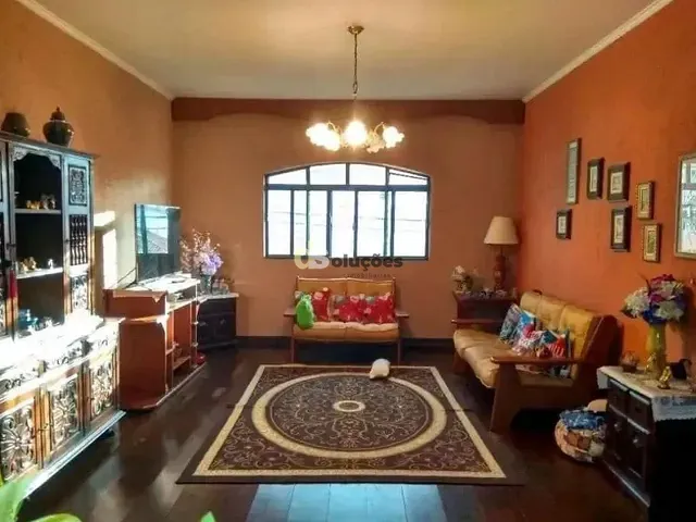 Casa 4 quartos e 3 banheiros, à venda, no bairro Jardim Pinheiros em São Paulo