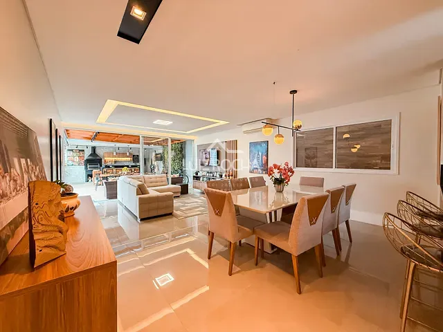 Casa com 385m² 3 quartos e 4 banheiros, à venda, no bairro São Paulo II em Cotia