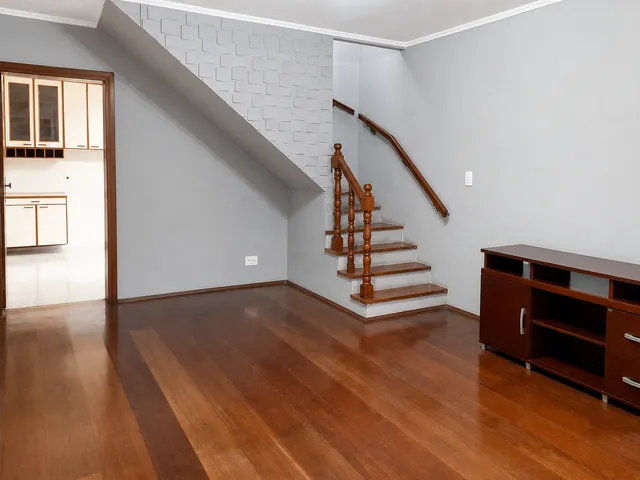 Casa 4 quartos e 3 banheiros, para alugar, no bairro Vila Nilo em São Paulo