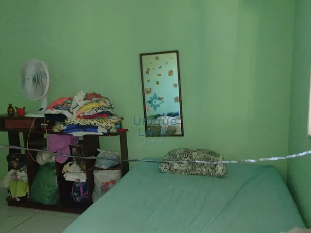 Casa com 302m² 1 quarto e 1 banheiro, à venda, no bairro Vila Amélia Moreira em Sabará