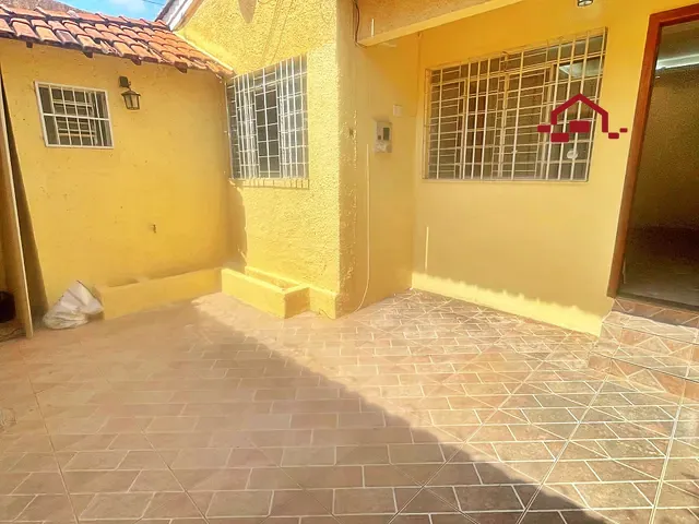 Casa 3 quartos e 1 banheiro, para alugar, no bairro Caiçara em Belo Horizonte