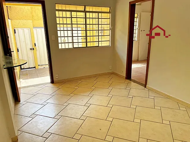 Casa 3 quartos e 1 banheiro, para alugar, no bairro Caiçara em Belo Horizonte