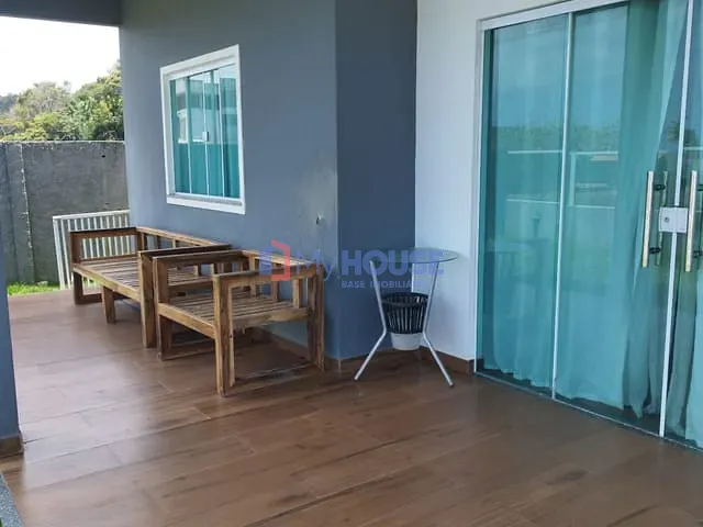 Casa com 700m² 3 quartos e 4 banheiros, à venda, no bairro Nossa Senhora da Vitória em Ilhéus