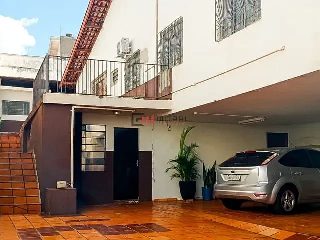 Casa com 600m², à venda, no bairro Jardim Shangri-la A em Londrina