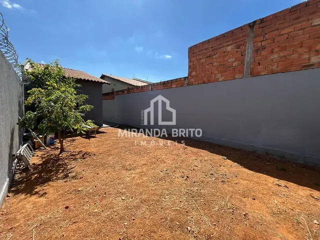 Casa 2 quartos e 2 banheiros, à venda, no bairro Residencial Itaipu em Goiânia