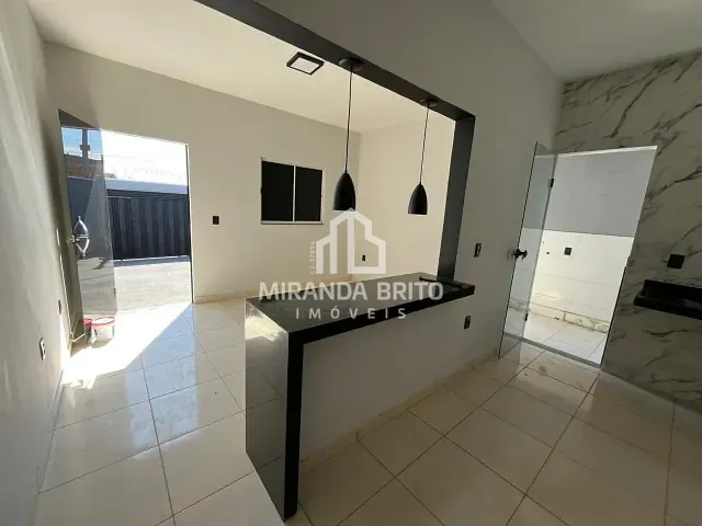 Casa 2 quartos e 2 banheiros, à venda, no bairro Residencial Itaipu em Goiânia